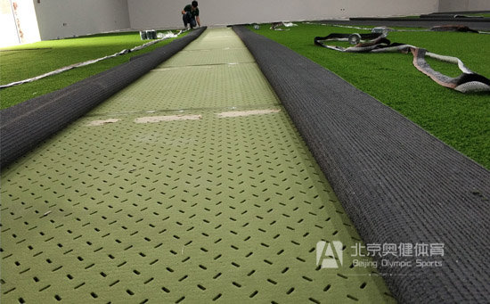 免填充足球場草皮鋪裝圖