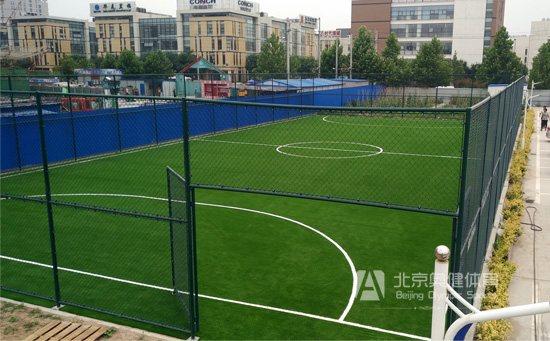 球場(chǎng)圍欄網(wǎng)組裝