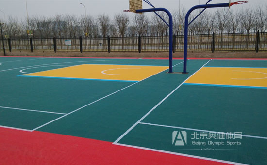 懸浮拼裝地板球場(chǎng)