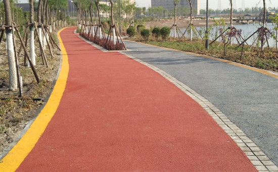 經(jīng)過彩色塑膠地面與彩色路面有何不同介紹