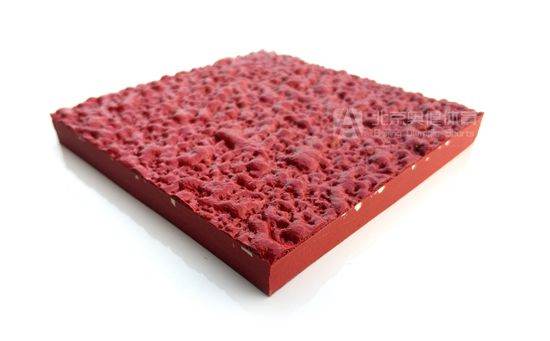 學校塑膠跑道造價是多少