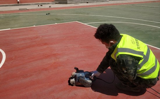 塑膠籃球場(chǎng)地廠家施工標(biāo)準(zhǔn)